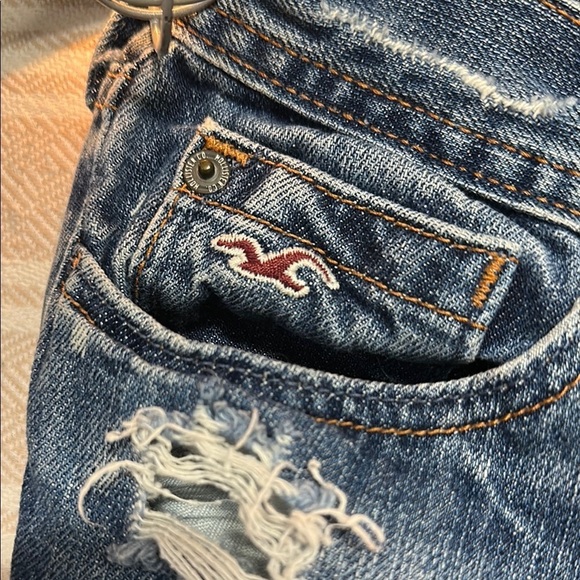 Hollister Blue Straight Leg Jeans with Vintage Appeal - Picture 7 of 11